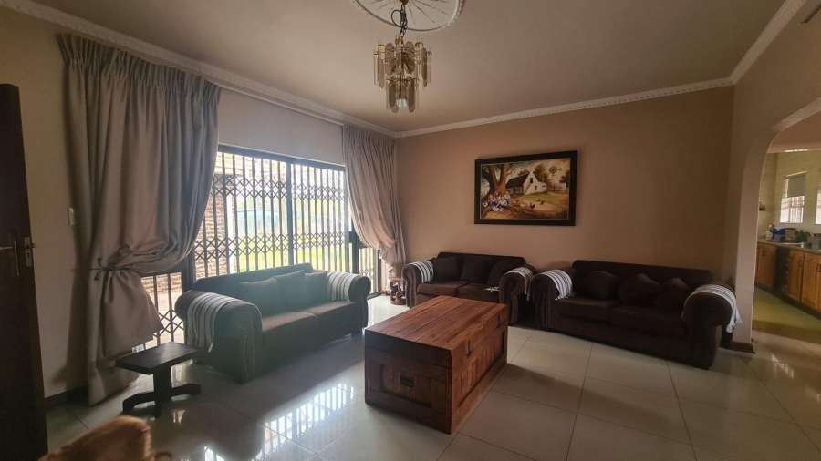 5 Bedroom Property for Sale in Wilgeboom A H North West